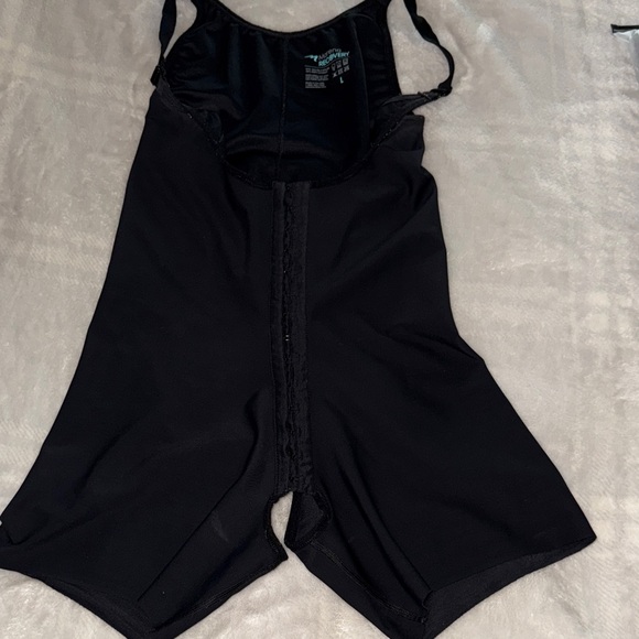 Marena Recovery Faja - Picture 1 of 4